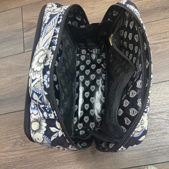 Vera Bradley Large Blush & Brush Makeup Case Snow Lotus Signature Cotton - Picture 4 of 10